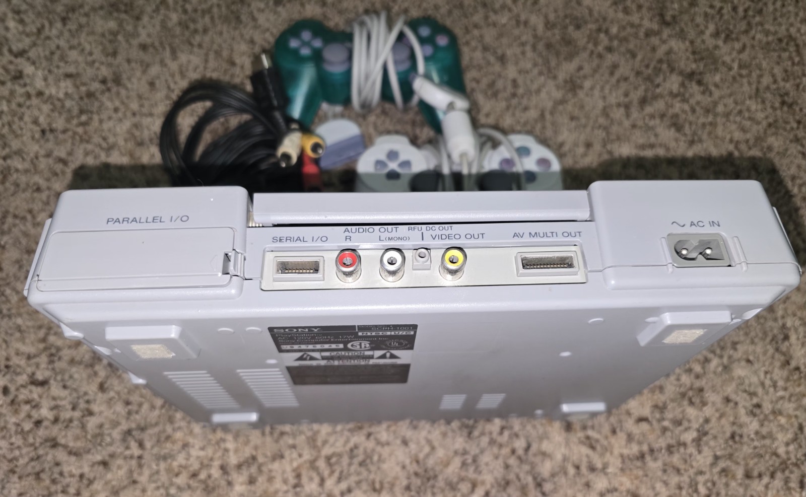 Sony PlayStation 1 Console + 2 Controllers & Cables & Coolboarders 3 Video Game