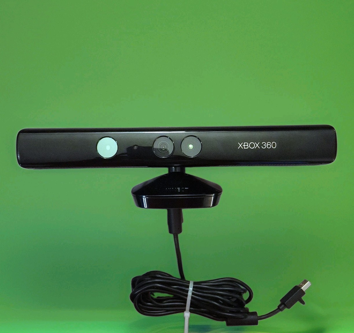 Xbox 360 Elite 120GB Console Bundle + Kinect + 3 Controllers + GTA V MW3 Tested