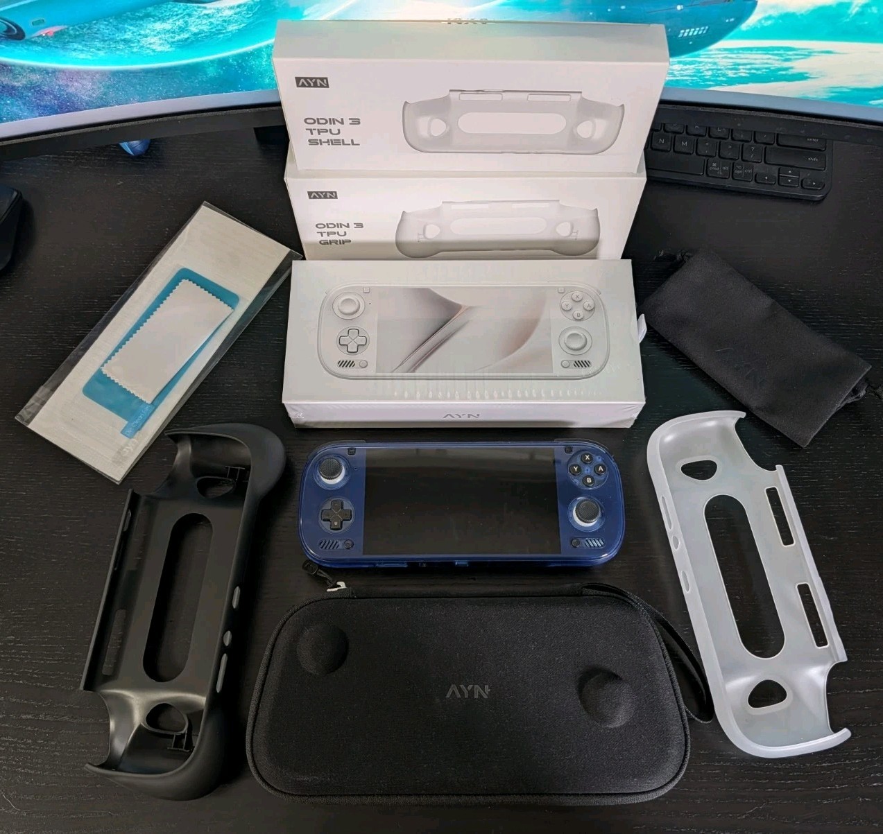 AYN Odin 3 Max – 16/512GB – Clear Blue – Grip, Shell, Case & More Included