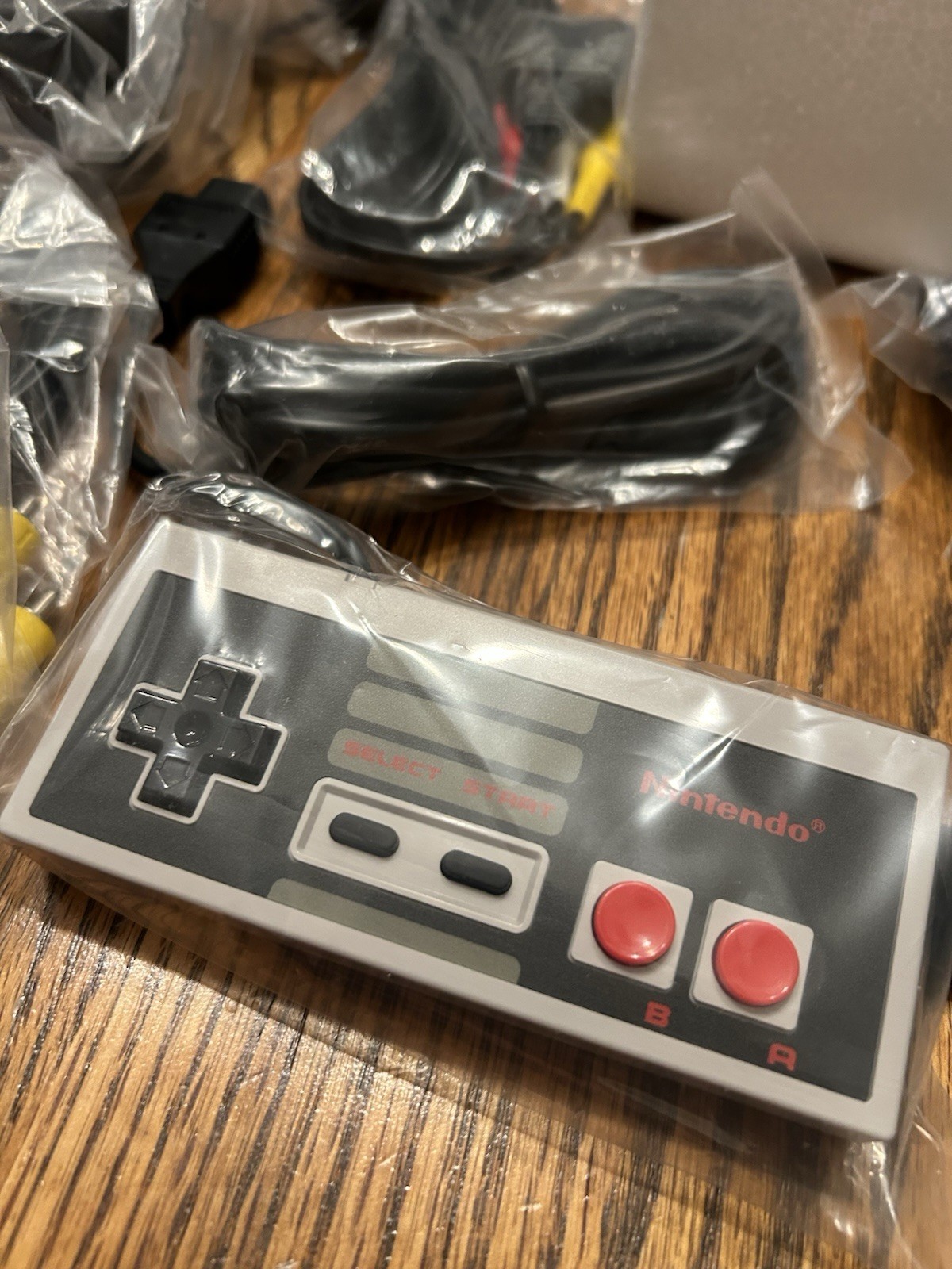 Nintendo NES Control Deck Console Complete In Box CIB Controllers Power READ