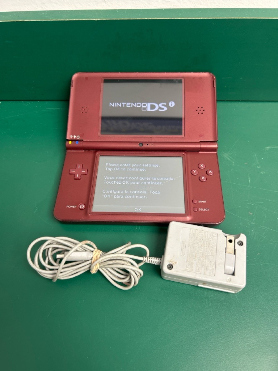 Nintendo DSi XL Burgundy Maroon Wine Red Handheld Console UTL-001 (U (EZ5002372)