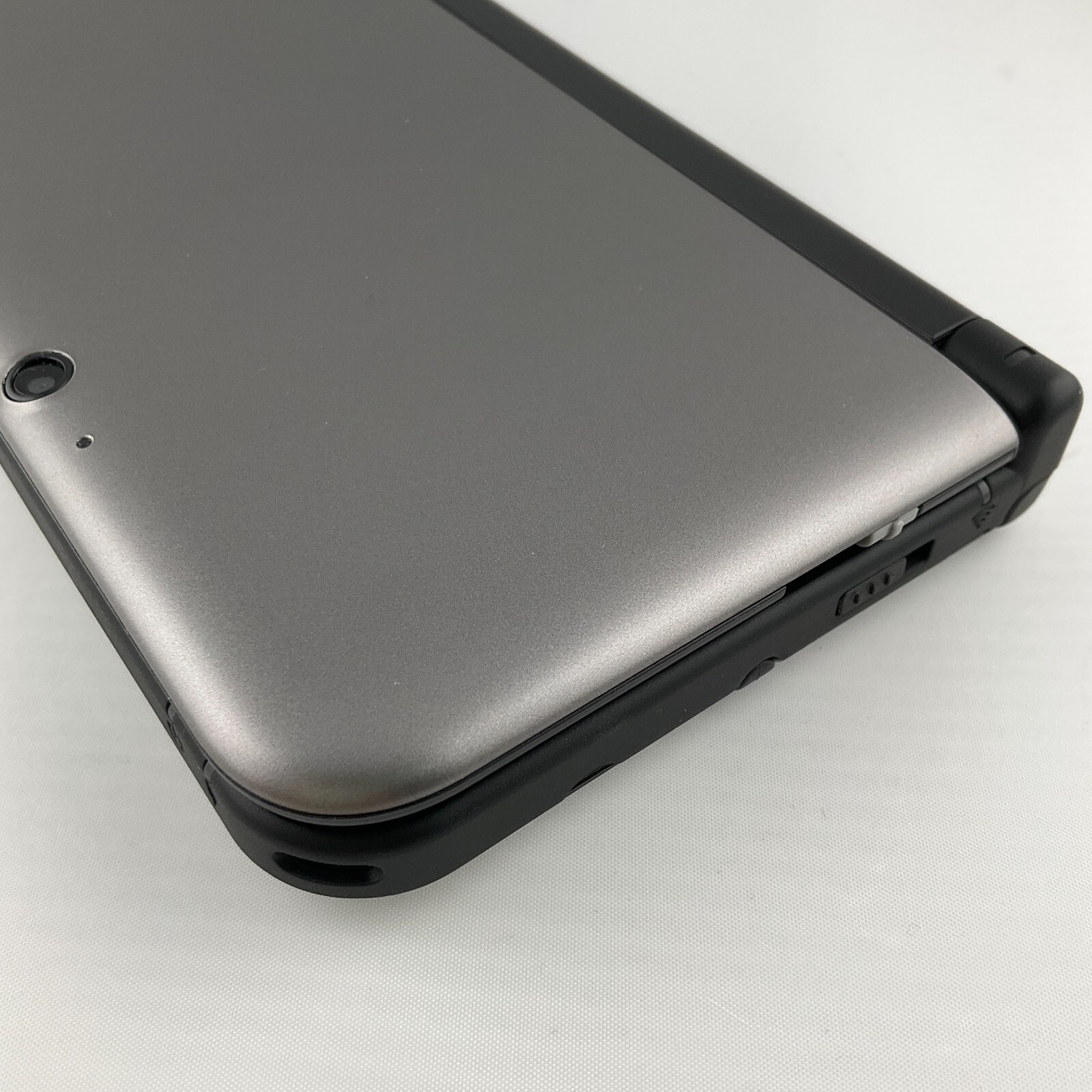 Nintendo 3DS LL XL console Silver with Charger/Stylus/SDcard Japanese version