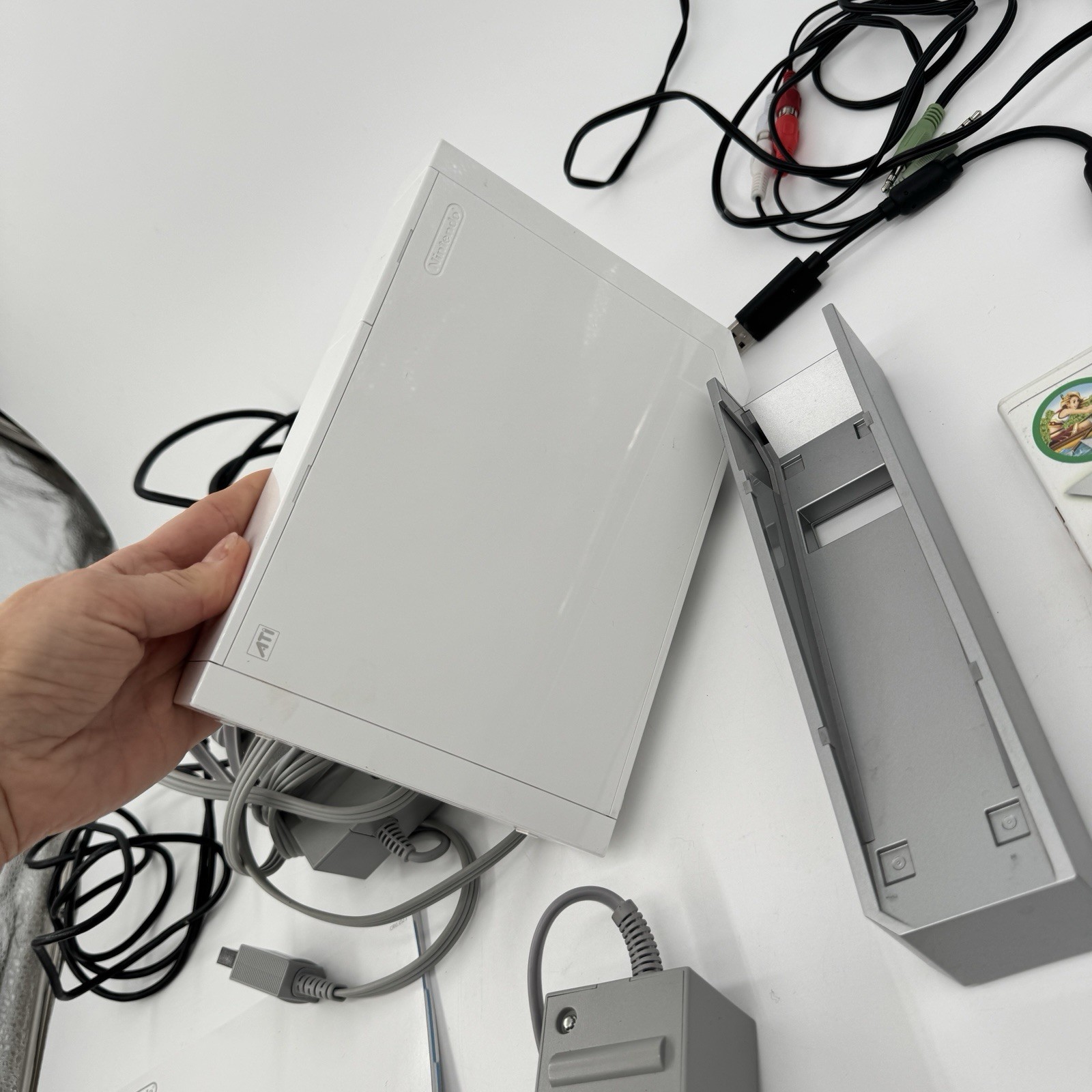 Nintendo Wii RVL-001 Console Bundle Tested Manual White GameCube + Mario Party 8