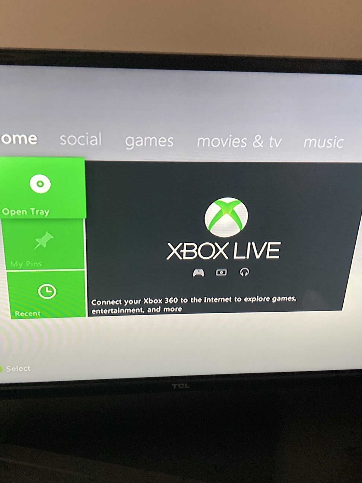 Microsoft Xbox 360 Core System Launch Edition White Console (B4K-00001)