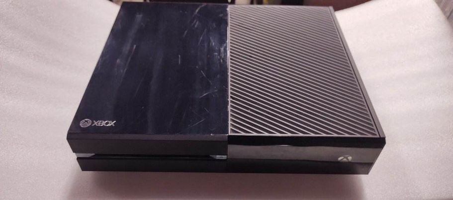 1x Xbox One for Parts Lot 1