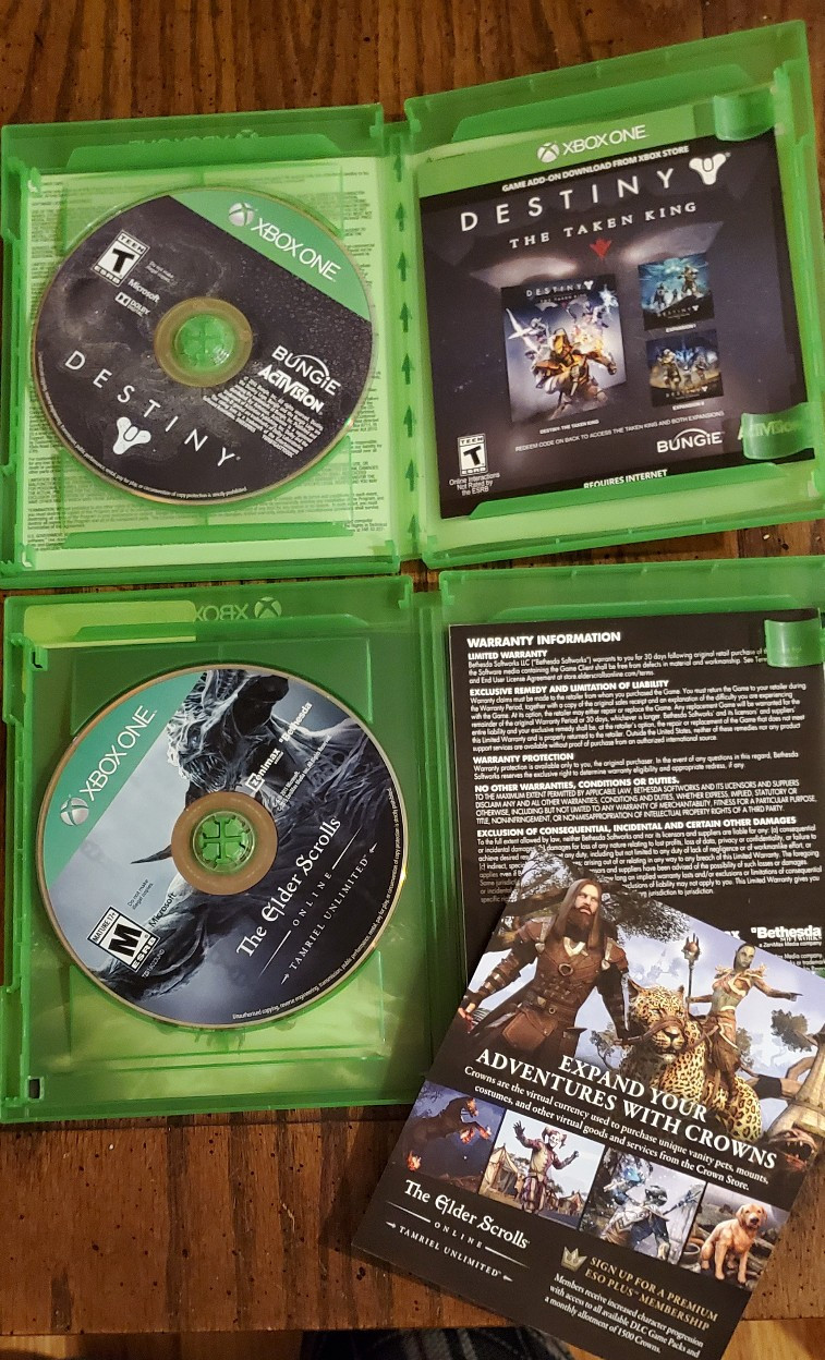 Microsoft Xbox One 1540 500GB Console with Games and Power Supply