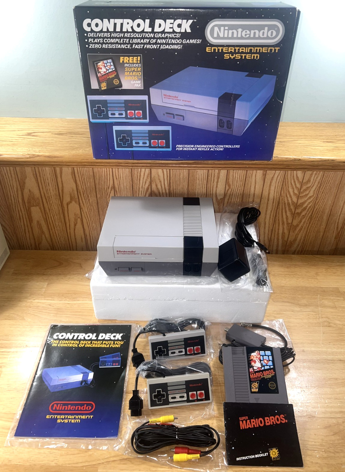 1986 Nintendo NES CONTROL DECK Super MARIO Bros. BOX Set SERVICED +TESTED! NICE!