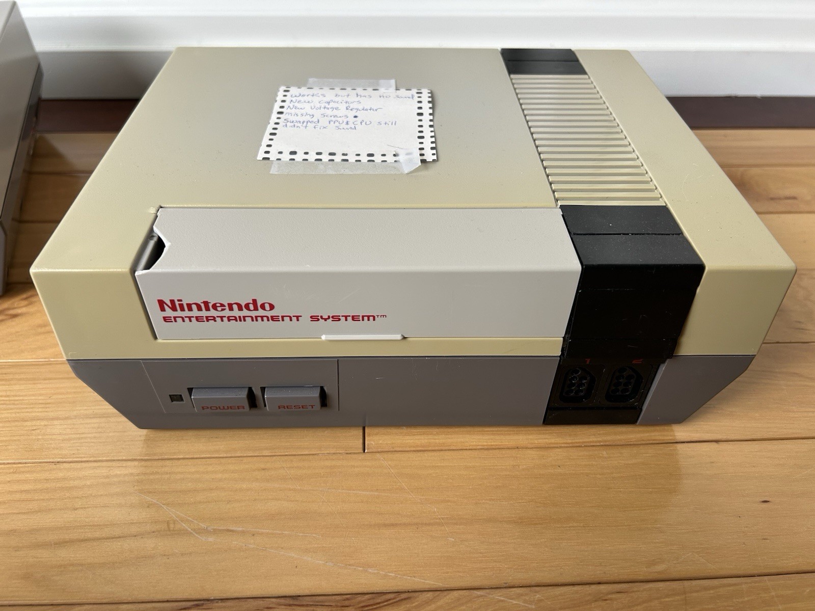 Nintendo Entertainment System – NES Console Lot – For Parts/Repair-Blinking Red