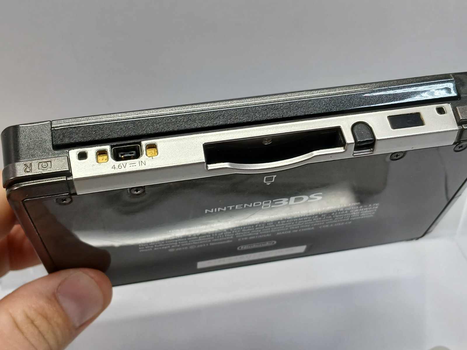 NINTENDO 3DS COSMO BLACK CTR-001: TESTED / WORKING With Case And Charger