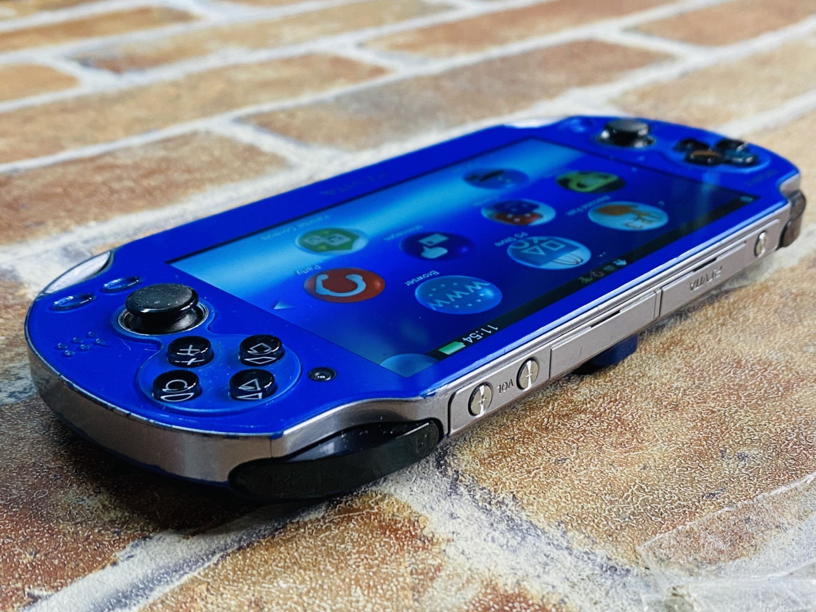 SONY PS Vita PCH-1000 Sapphire Blue ZA04 Playstation Charger 8GB Tested No.2D P