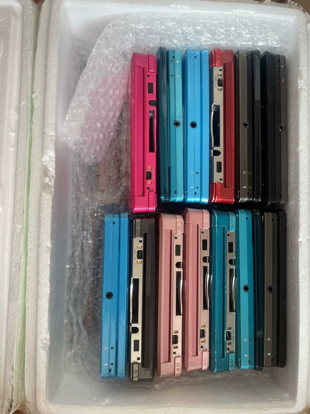 Nintendo 3DS handheld , multi-color optional, blue, red, pink, black, white