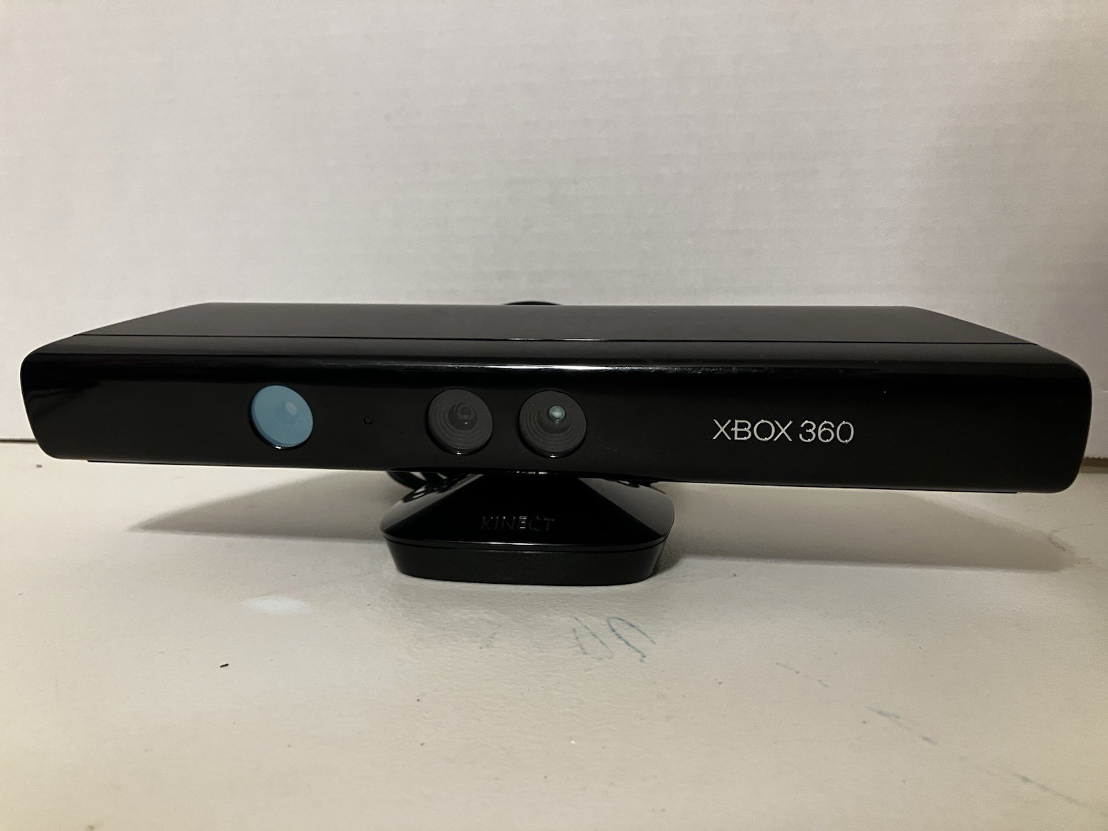 Microsoft Xbox 360 S Console 320 GB Model 1439 w/ 7 Games, Kinect, READ DESC