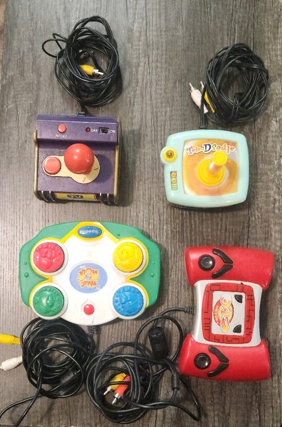 UNTESTED Jakks Pacific Plug and Play TV Games Bundle – USED / FOR PARTS