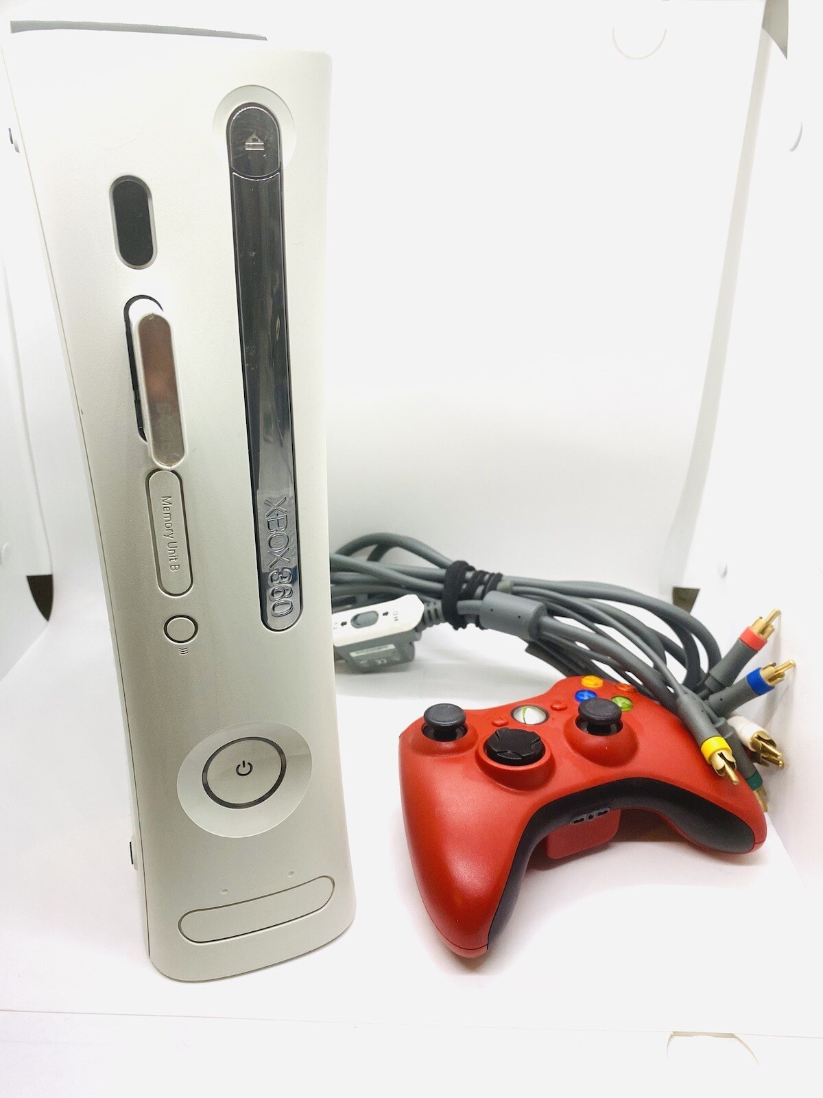 Microsoft Xbox 360 White 64MB Console with RED Wireless Controller NO POWER COR
