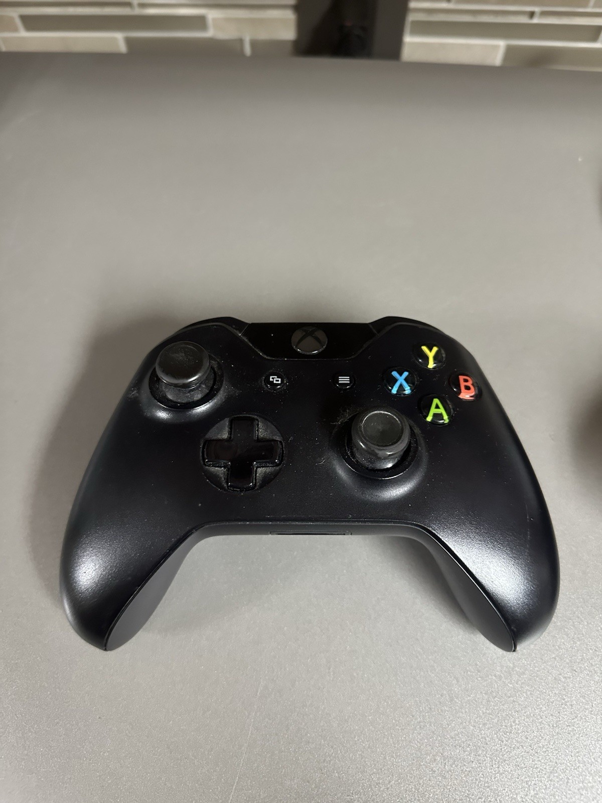 Microsoft Xbox One 1540 Console 500GB Power Cord & Controller *READ DESCRIPTION