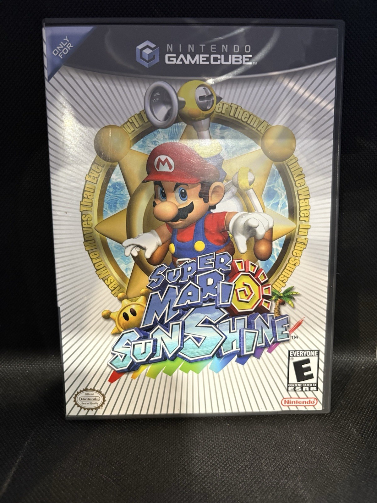 NINTENDO GAMECUBE – LIMITED EDITION PLATINUM W/ BOX & MANUAL BUNDLE