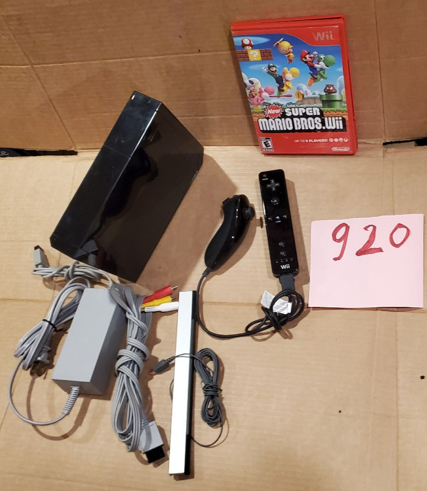 Nintendo Wii Console Black GAMECUBE Compatible with Super Smash bros