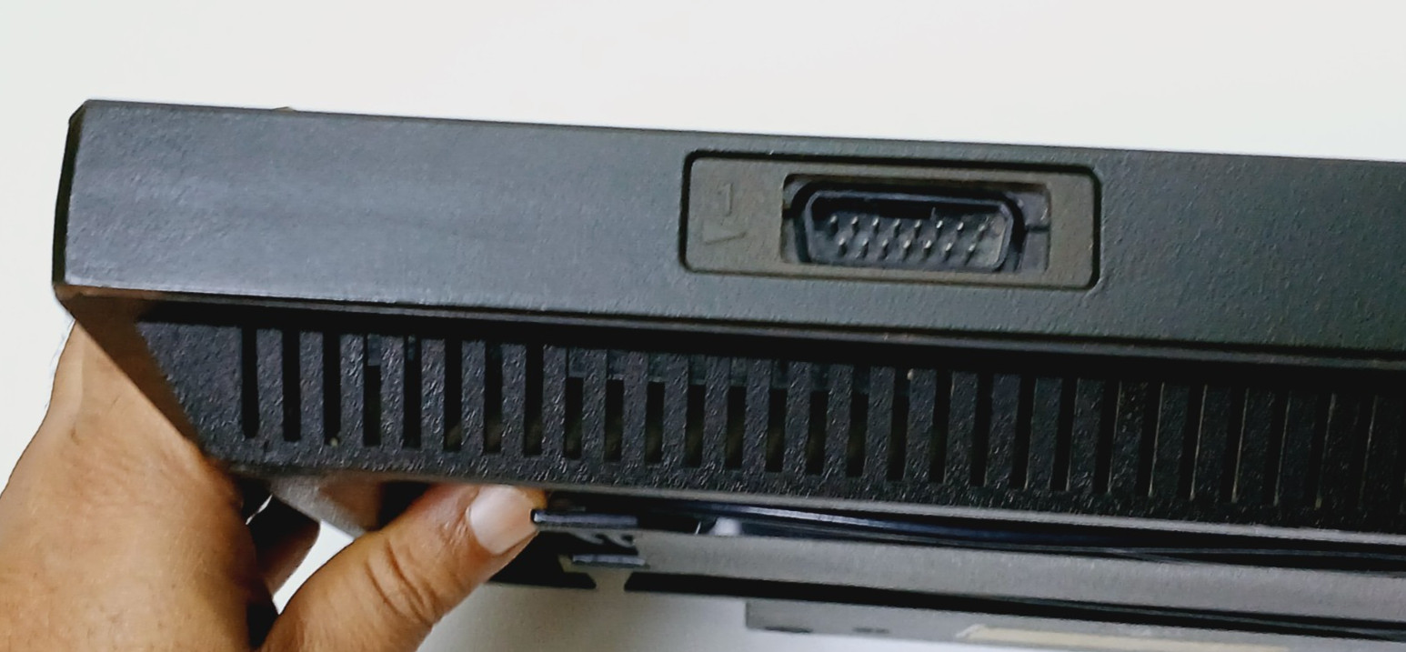 Vintage Atari 5200 Video Game Console – For parts only sold as is