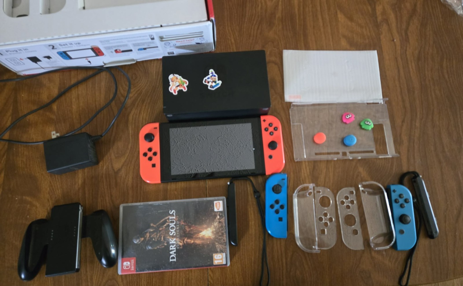 Nintendo Switch OLED Bundle 64GB Black/Red, Hori GripsDark Souls Game
