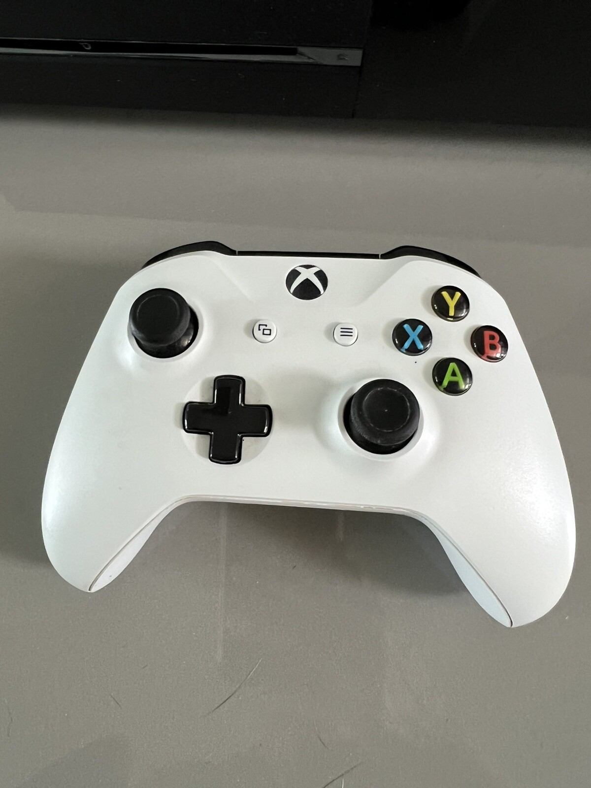Microsoft Xbox One 365 GB Console Black with White Controller Model 1540