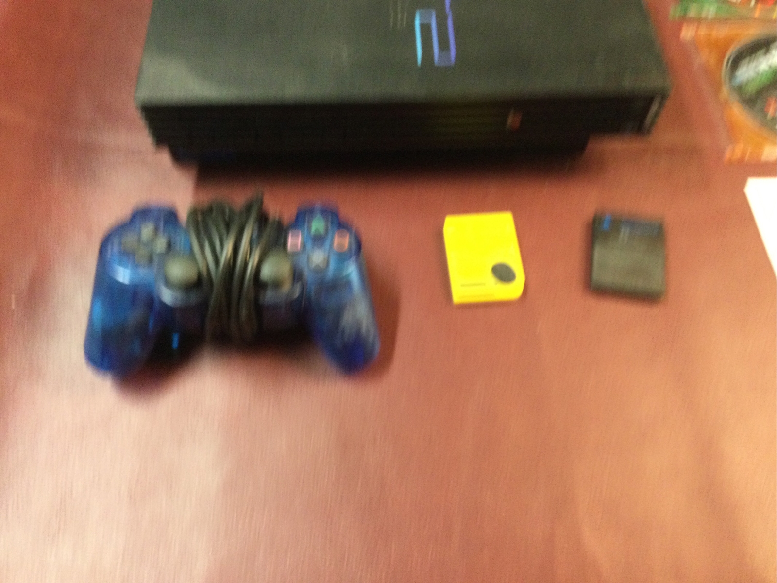 PlayStation 2 , 9 Games, 2 8 Bit Memory Cards
