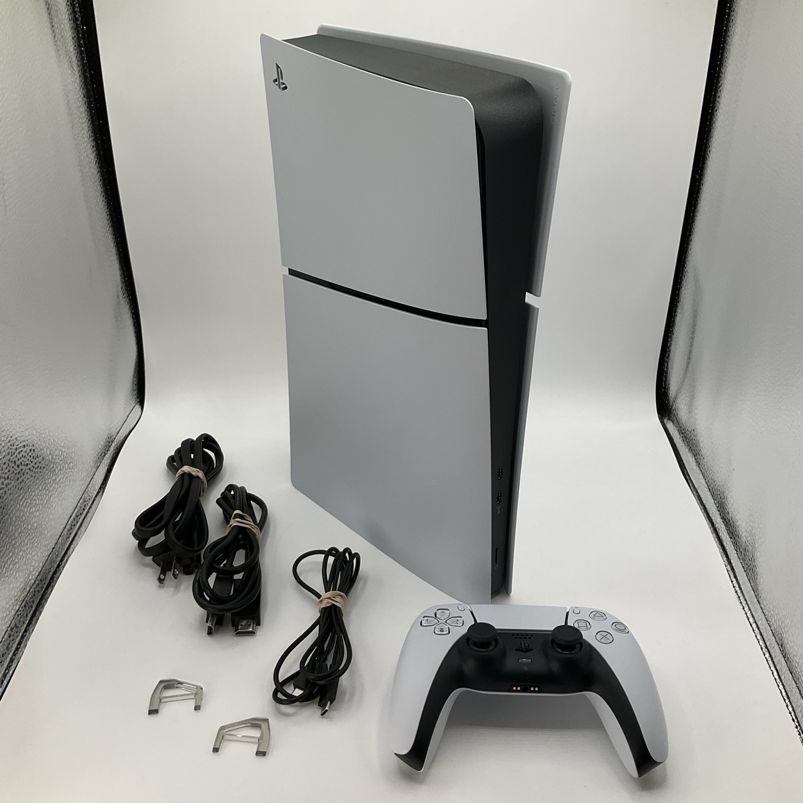 Sony PS5 Playstation 5 Slim Digital Edition 825GB Console CFI-2115 Controller