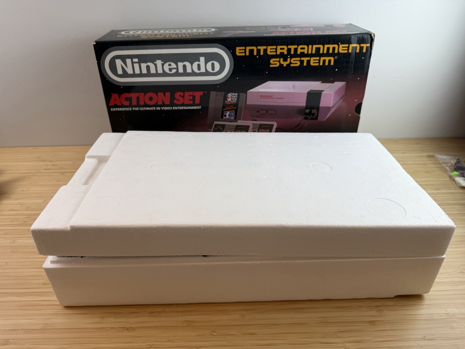 Nintendo Entertainment System Action Set Great Condition CIB