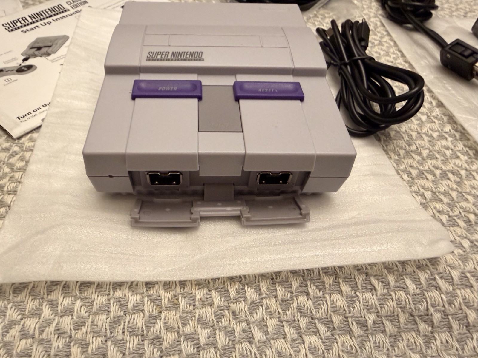 Super Nintendo Entertainment System SNES Classic Mini Edition OpenBox-Never Used
