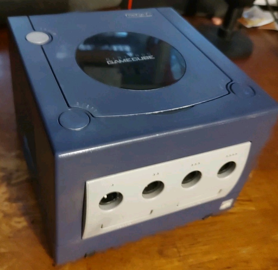 Nintendo GameCube Home Console Purple DOL-001(USA) AS IS NOT TESTED FOR PARTS