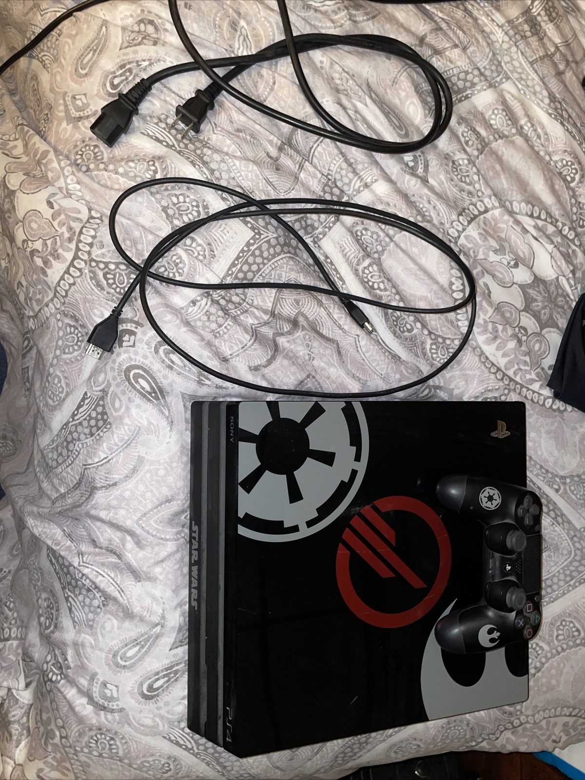 Sony PlayStation 4 Pro 1TB Star Wars Battlefront 2 Edition Console CUH-7115B PS4