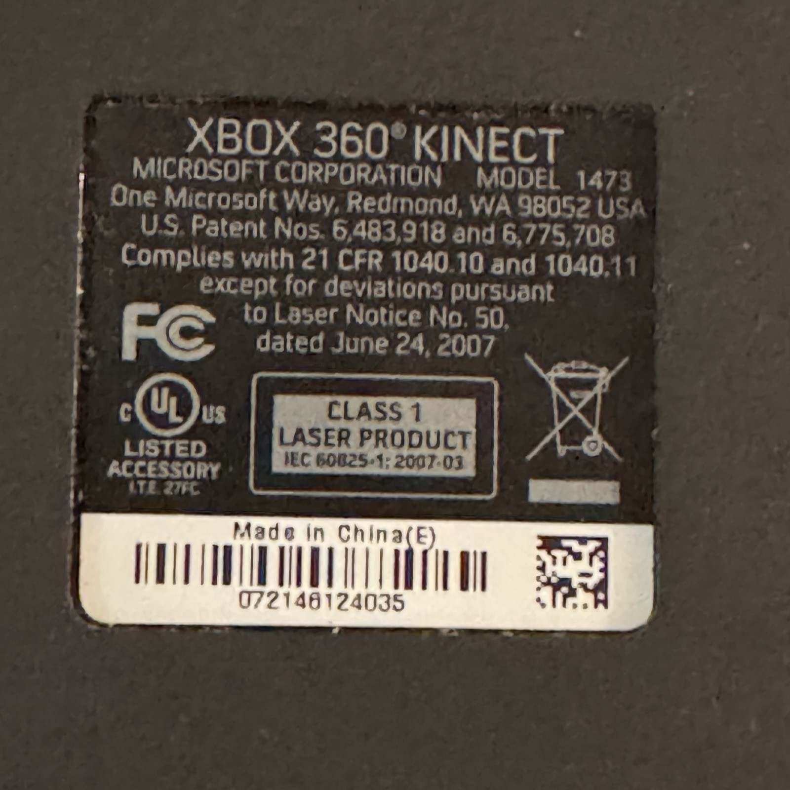 Microsoft Xbox 360 with Kinect 250GB Mat Black Console Controller & Cables