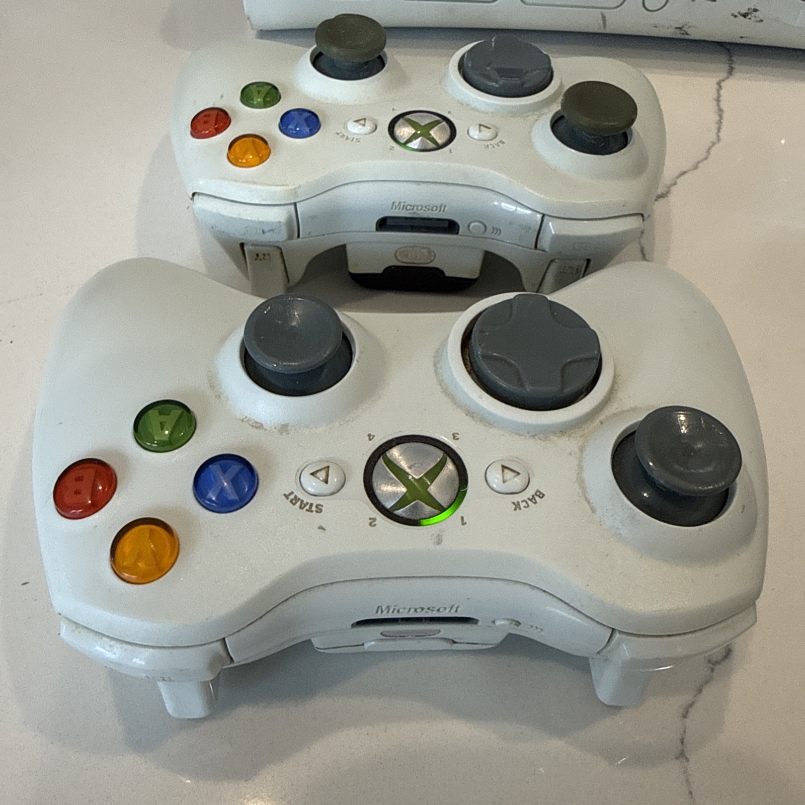 Microsoft Xbox 360 Pro Console-White-TESTED Parts Due to age & Cleaning. Read!!