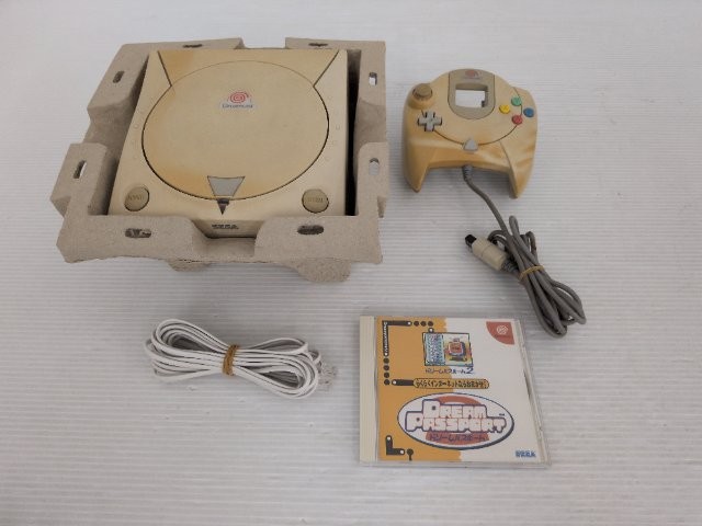 Dreamcast Console (HKT-5100 / Model HKT-3000) DreamCast JP GAME. 9000025924719