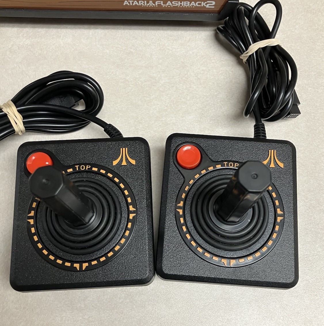 Atari Flashback 2 Classic Game Console 40 Built in Games 2 Controllers