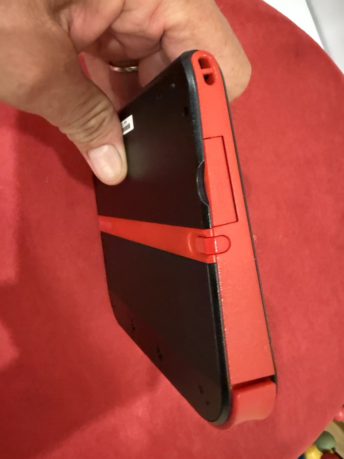 Nintendo 2DS – Crimson Red