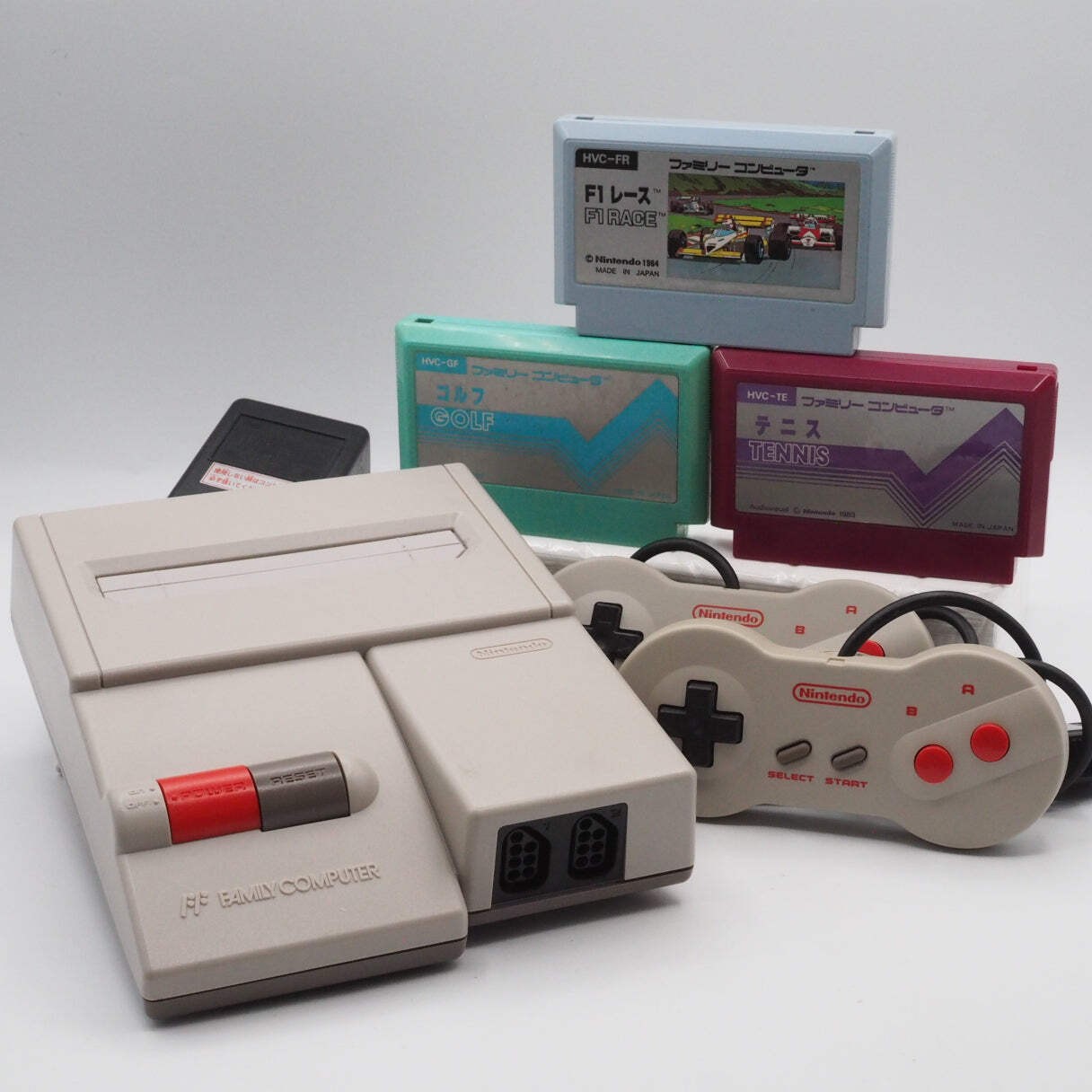 Nintendo New Famicom Console System HVC-101 + Sports Classics Games SET Tested