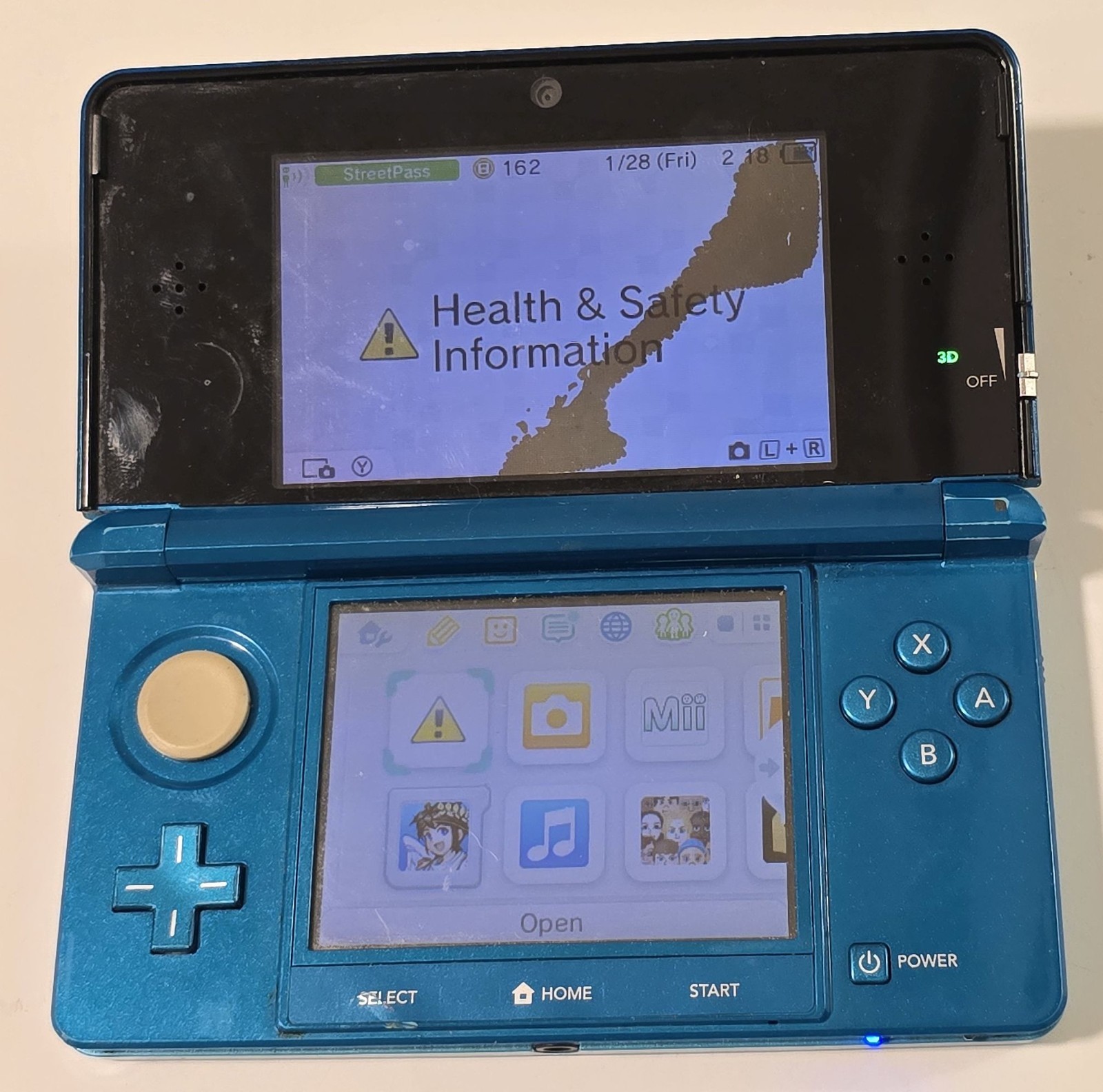 Nintendo 3DS Handheld Console System Aqua Blue – Broken LCD for Parts or Repair