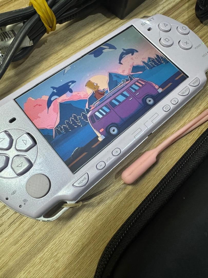 Sony PSP 2000 Console OEM – Lavender Purple – Good + 16GB Memory Card + Charger