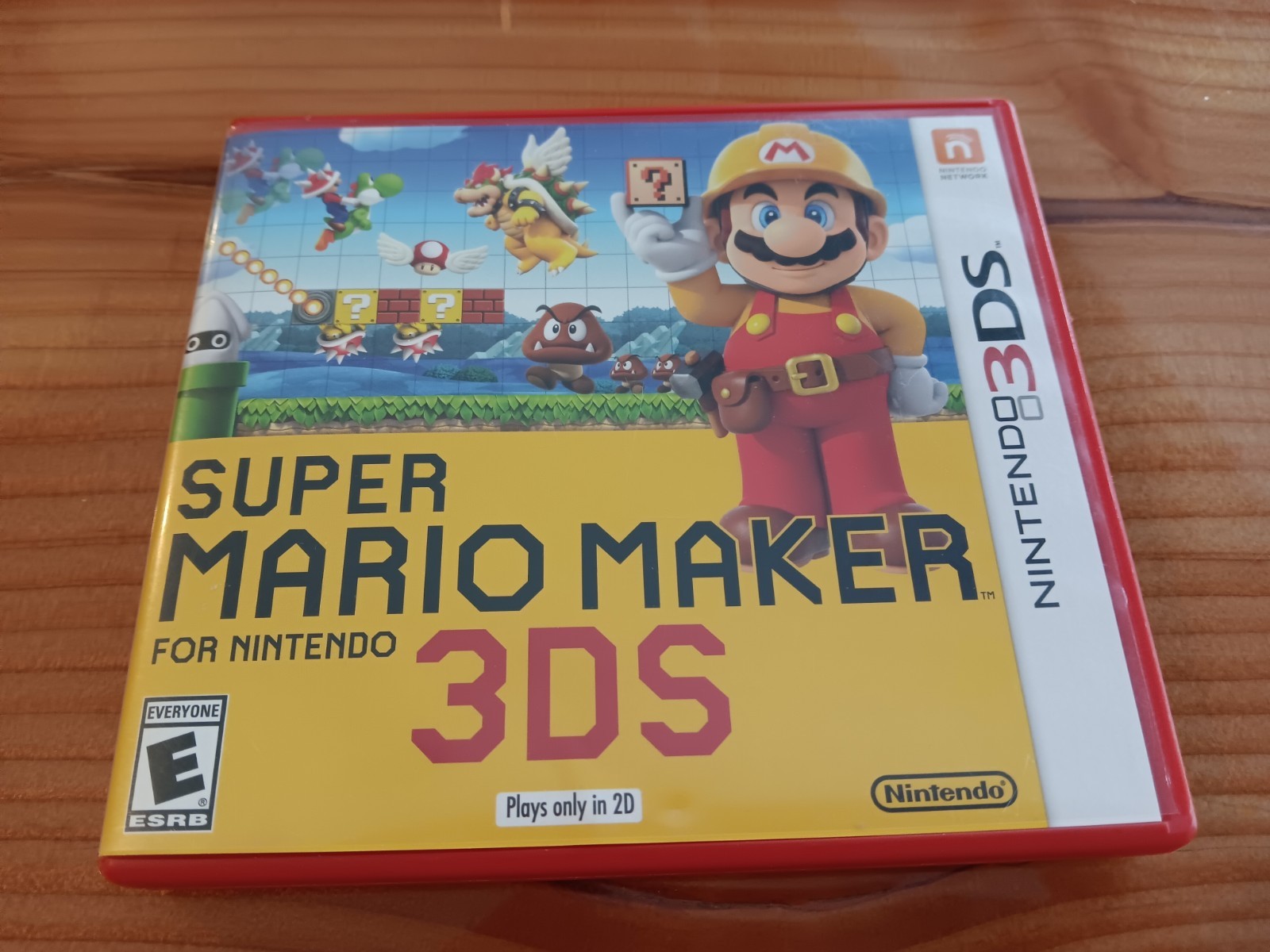 Nintendo 2DS Super Mario Bros. 2 Console Bundle – Scarlet Red