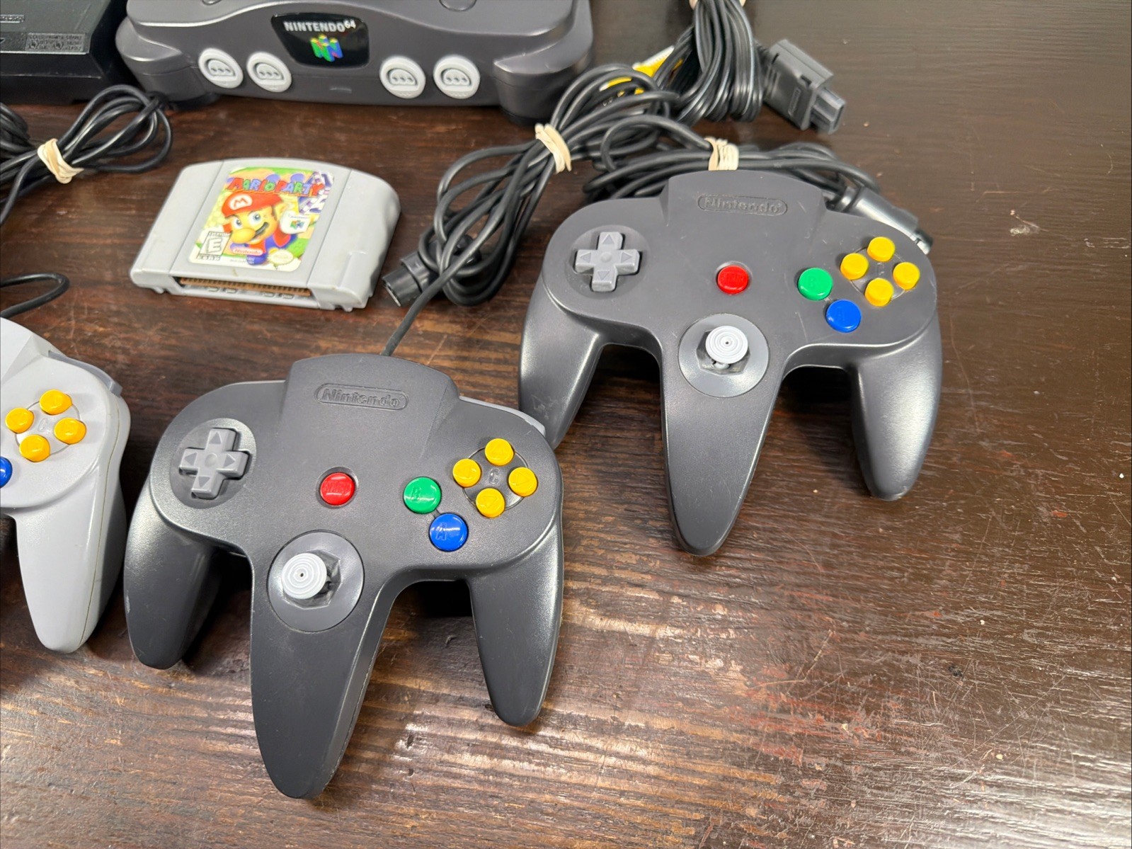 Nintendo 64 Console + 4 Controllers + Super Smash Bro & Mario Party Games + Ram