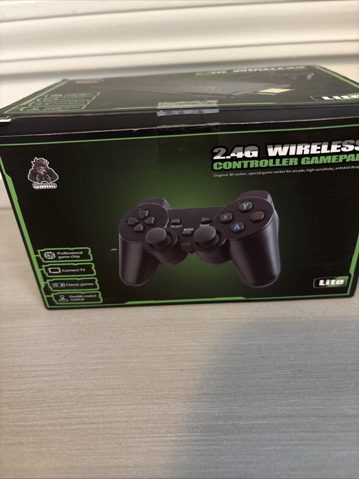 2.4G Wireless Controllers Gamepad 4K Ultra HD Game Stick