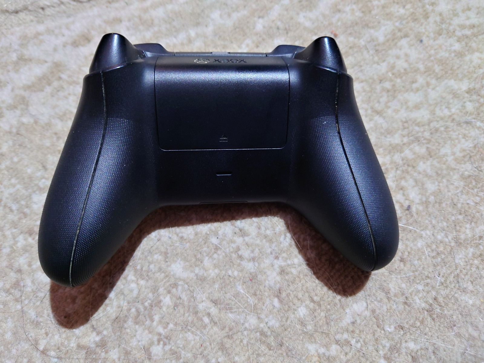 Xbox One 500GB Console with 2 Controllers Aqua Shift – No Box, Black (1540)