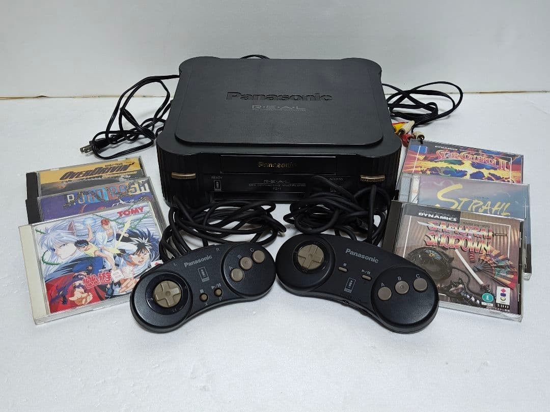 Panasonic 3DO REAL FZ-1 Console System with Controllers Games Tested s1397M JPN