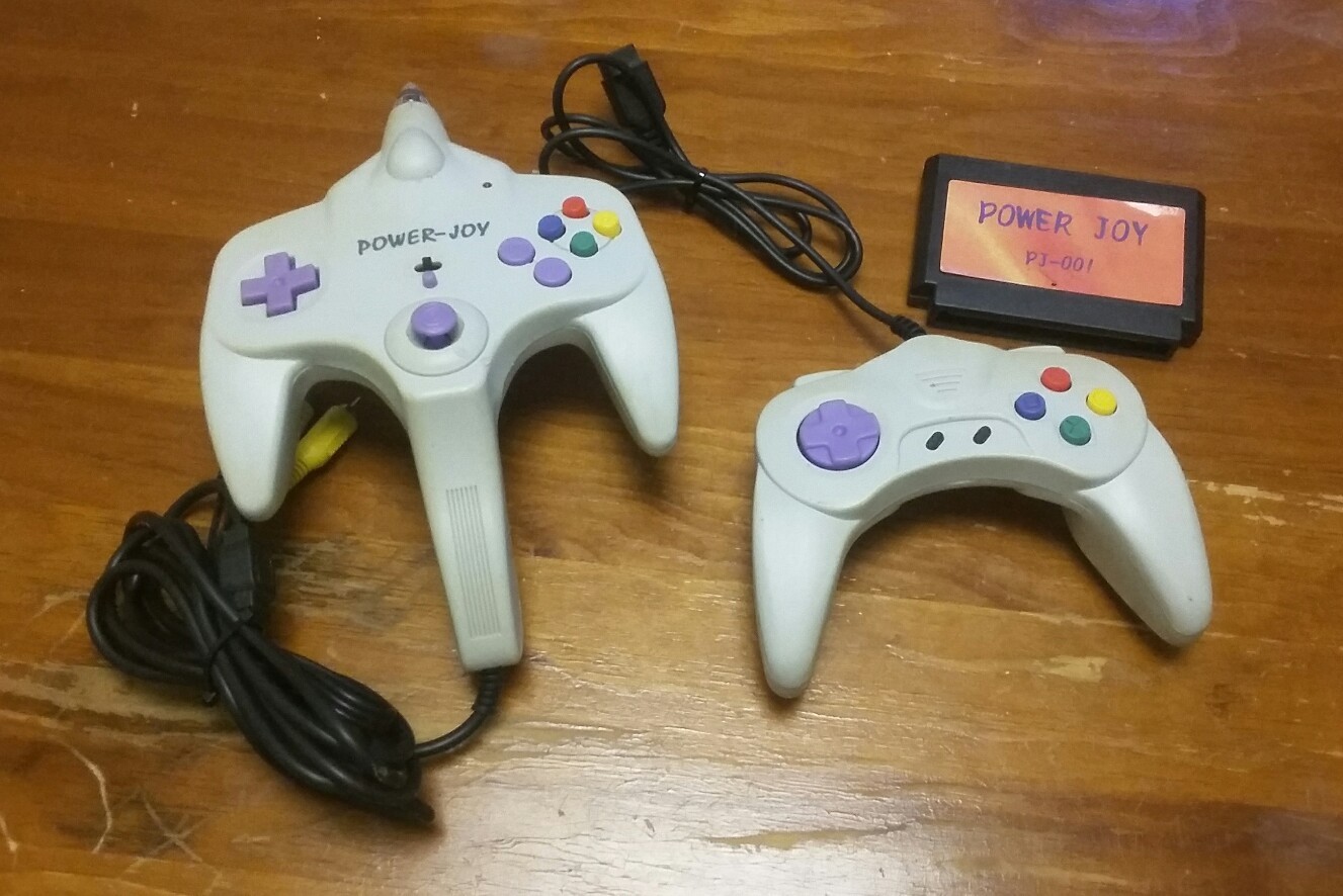 POWER JOY WITH 2 CONTROLLERS AND GAME INCLUDED PLUG AND PLAY PJ-001