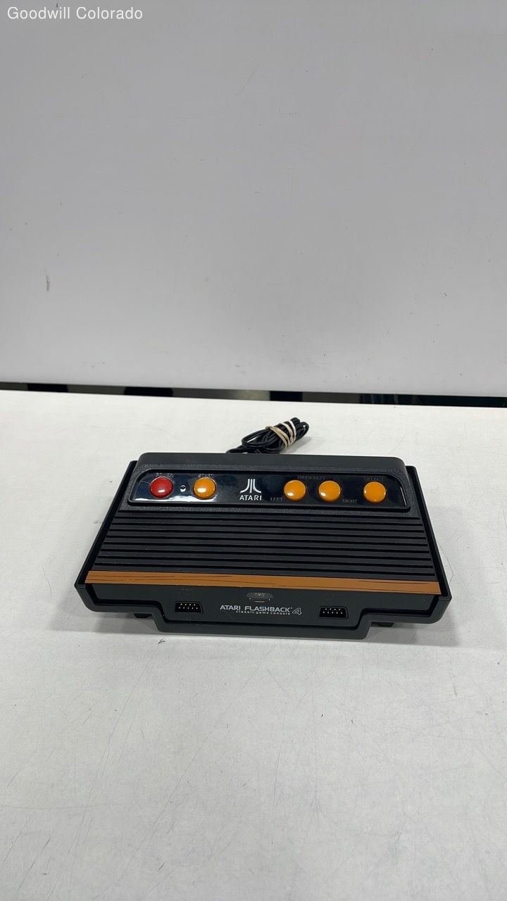 Atari Flashback 4 Console With Controllers
