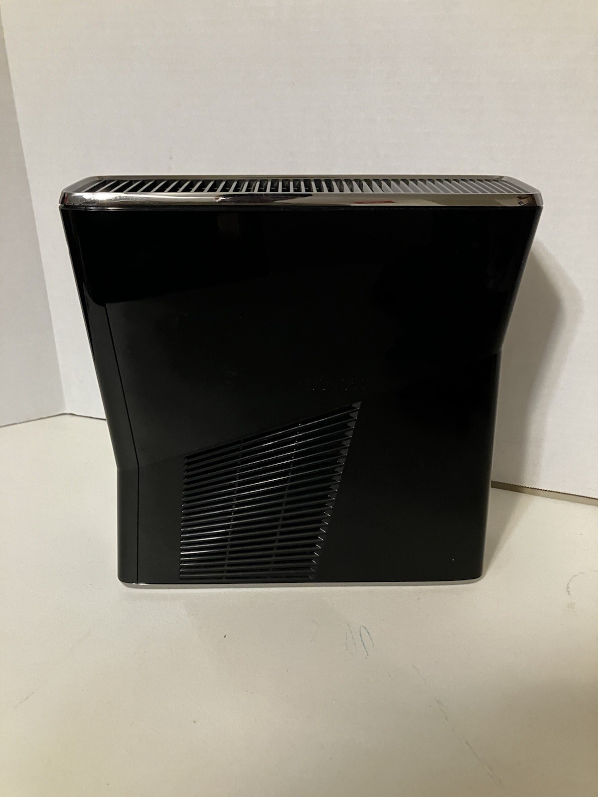Microsoft Xbox 360 S Console 320 GB Model 1439 w/ 7 Games, Kinect, READ DESC