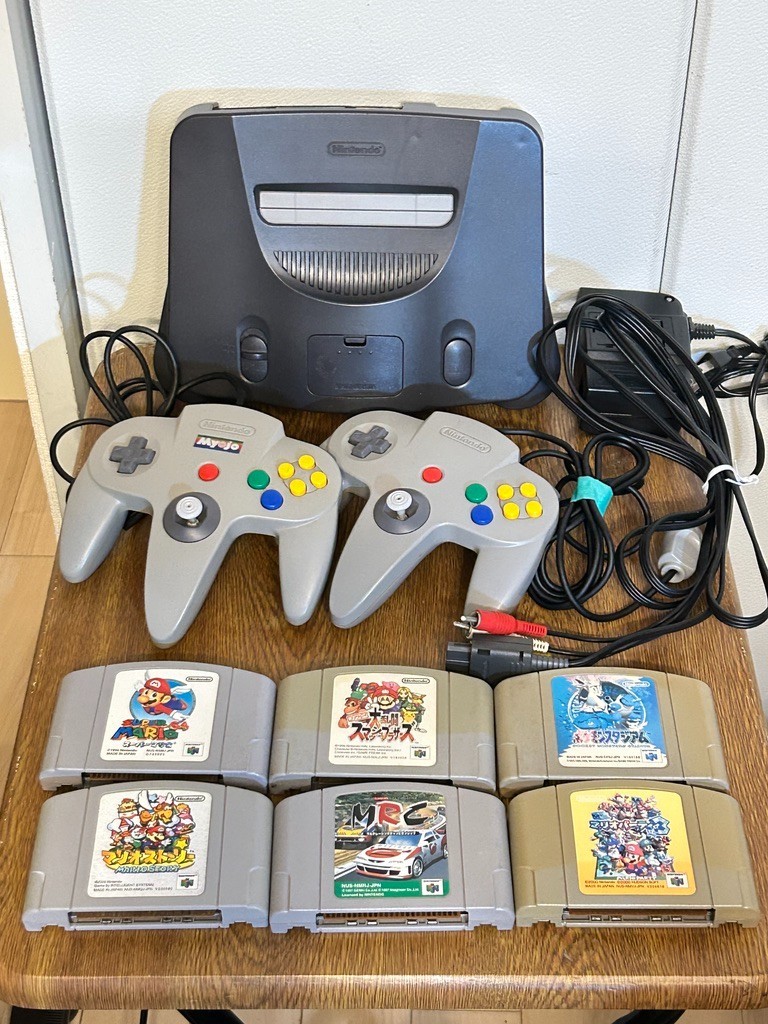 Nintendo 64 NUS-001 JPN TESTED 2 Controllers Tight Sticks 6 Games Mario Smash