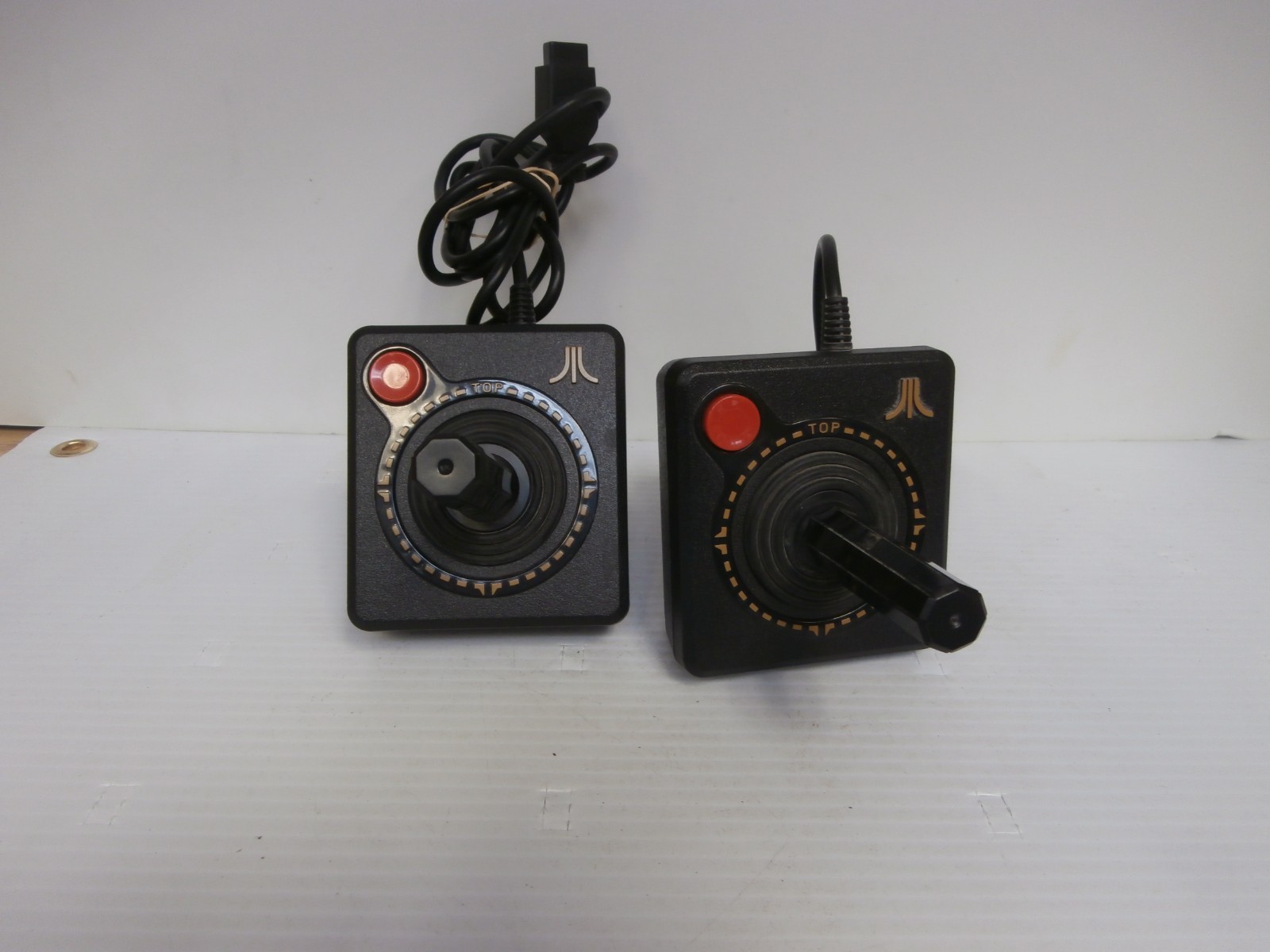 Atari Flashback 4 Retro Game Console 2 Controllers Electronic Games Tested Works