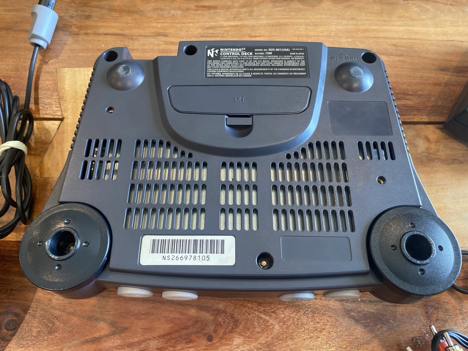 Nintendo N64 Console Bundle – Smoke Controller & Cables – TESTED! SHIPS FAST!
