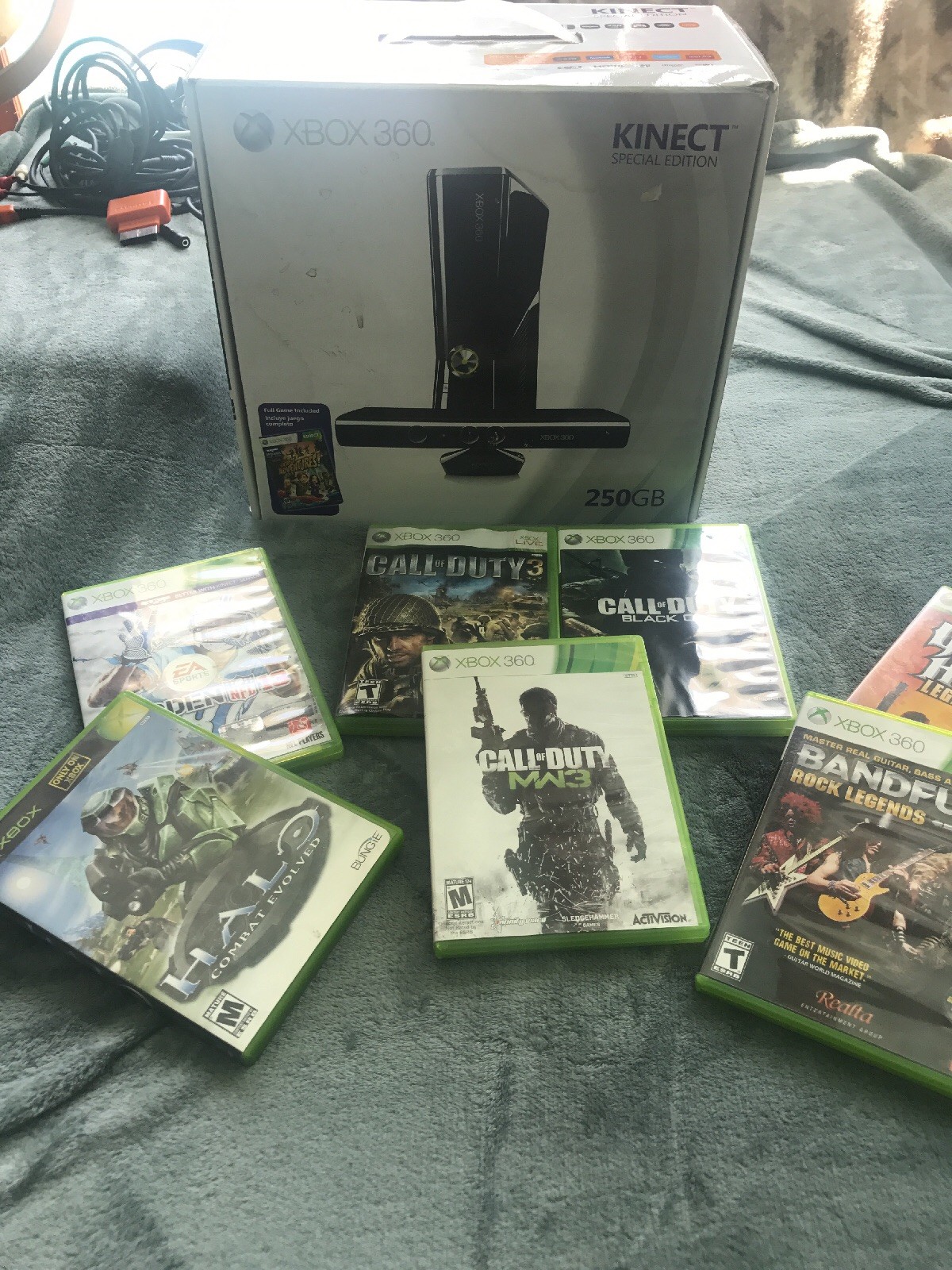 Microsoft Xbox 360 S with Kinect 250GB Glossy Black Console (NTSC) plus 7 Games